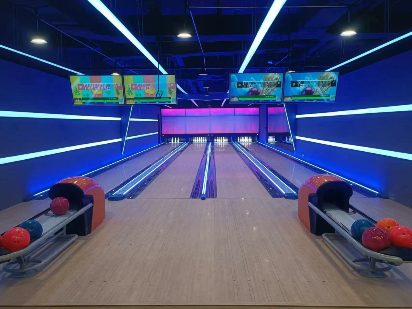 bowling alley equipment, bowling alley, bowling lane, string bowling