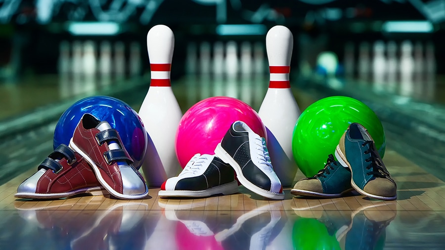 BOWLING BALLS, PINS & SHOES