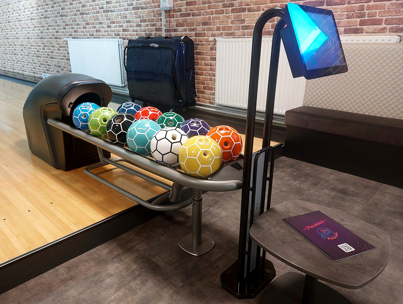 BOWLING BALLS
